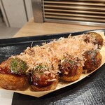 築地銀だこ - たこ焼きです。