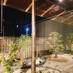 和　ともり - 夜のお庭