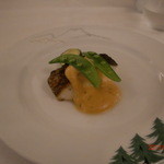 ソルビエ - 鱸のポワレにソース・ショロン