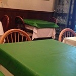 西菜亭 - 昼のテーブル