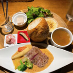 Charcoal Dining るもん - 