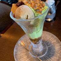 DINING & BAR TABLE 9 TOKYO - 