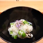 一本杉 川嶋 - 炭火焼きのとり貝とスナップエンドウ粥