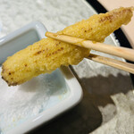 天冨良 銀座 よこ田 - 塩を少しだけつけて