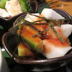 輪だち - 山芋ときゅうりの梅肉和え。