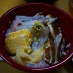 Uoten - 地魚丼、この日のおすすめ・・・５０円引きの４５０円