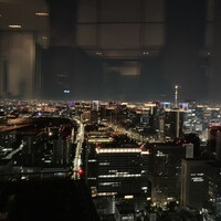 ザ タヴァン グリル＆ラウンジ - 