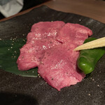 ヒレ肉の宝山 - 