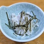 山孝食堂 - シラスおろし 350円