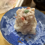 マルトマ食堂 - ホッキシューマイ　コレも旨いんだな、男山がススム