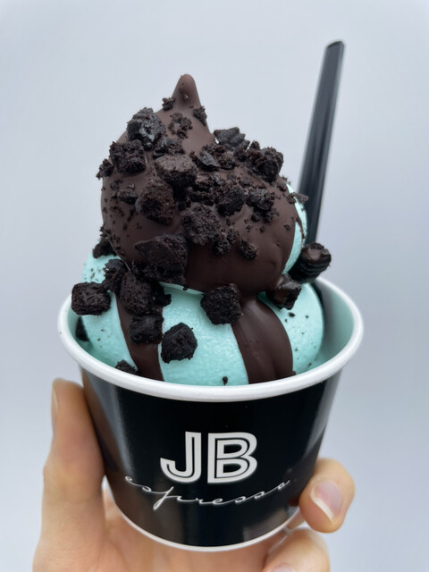 ソフトクリーム もこもこパリパリチョコミント』by めるまよ : ジェイビー