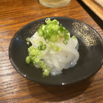 地魚料理・鮨 佐々木 - お通しのアオリイカの耳
