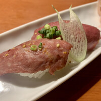 飛騨牛一頭家 馬喰一代 岐阜神田 - 飛騨牛にぎり
