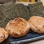 肴屋 魚まる - 帆立を磯辺で巻いて