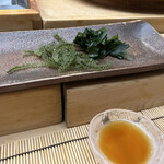 すし匠 - 海ぶどうとわかめ