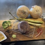 厚切りステーキと超粗挽きハンバーグ たわらや - 