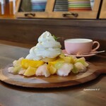 kimagure cafe - ももいろフレンチトースト1200（税込）