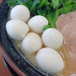 横浜家系ラーメン なるは家 - 