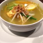 キャメル - ソト・クドゥ♪野菜とテンペが入ったヘルシースープ