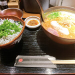 神楽 海老で鯛を釣る麺堂 - 