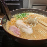 神楽 海老で鯛を釣る麺堂 - 