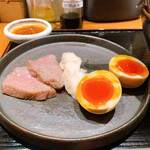 神楽 海老で鯛を釣る麺堂 - 