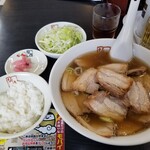 会津喜多方ラーメン　坂内 - 全体図。