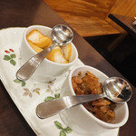 トマト - 福神漬けと玉ねぎ？