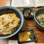 Takabee - 親子丼＋ミニそば（冷）
                        730円＋130円