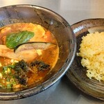 プラスワン - 野菜７種角煮カレー（￥１４５０）、納豆’￥１２０）、辛さ６（￥５０）、合計￥１６２０