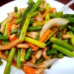 龍盛菜館 - ニンニクの芽と豚肉炒め
