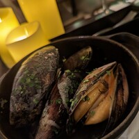 パリアッチョ 丸の内仲通り店 - めちゃくちゃデカいムール貝