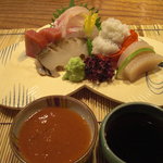 日本料理 とくを - 鮑、鮪、鯛、鱧おとし、たいら貝の造り。