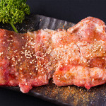 Saikyou Yakiniku Kasumi - カスミにしかだせないお肉の味付けスペアリブ。