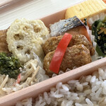 Zoujirushi Gimpaku Bentou - 