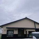 瑞生庵 - どんよりしていても中は賑わっています♪