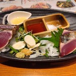 Ryouma Warayaki Sakana Ya Doujou - 鰹タタキ食べ比べ　ハーフ