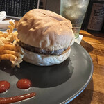 Warren’s Place 2.1 Burgers & Beer - 