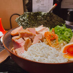 神楽 海老で鯛を釣る麺堂 - 