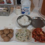 Kanshokubanga - 副菜３品は食べ放題