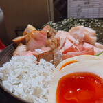 神楽 海老で鯛を釣る麺堂 - 