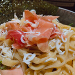 神楽 海老で鯛を釣る麺堂 - 