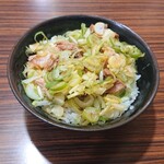 もつの屋 - ネギチャー丼