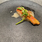 ウイズ - 金目鯛、アサリ、アサリソース、野に咲くアスパラ（アスパラソバージュ）