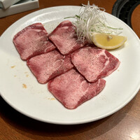 松阪牛炭火焼肉 東海亭 - 上タン塩