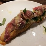 ブルスケッテリア デッリ アルティスティ - 13.08.23 ブルスケッタ:馬肉のタタキとブロッコリーのジャガイモペースト
      