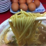 丸高中華そば 神戸二宮 - 中華そば麺UP