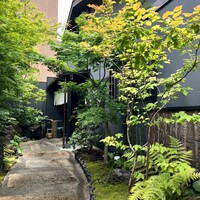 炭焼うな富士 白壁別邸 - 忍び口　玄関