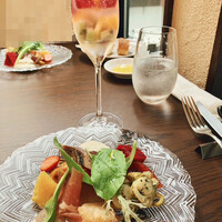 Fruits Bistro SABLIER - フルーツコースランチA：前菜(＋別途に頼んだフルーツサイダー的なもの)