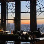 DINING & BAR TABLE 9 TOKYO - 